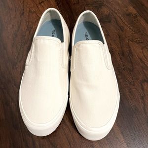 Seavee slip-on canvas shoes- brand new